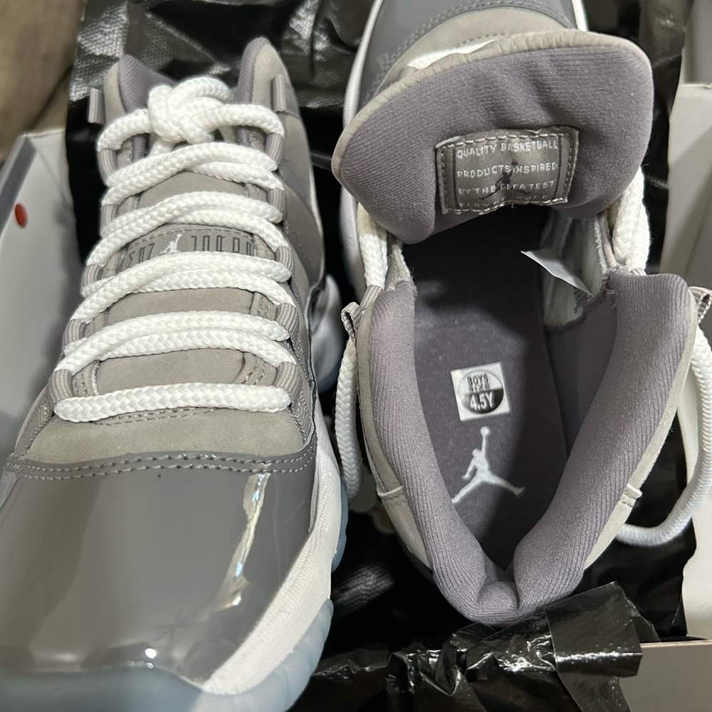 Jordan 11 Cool Grey